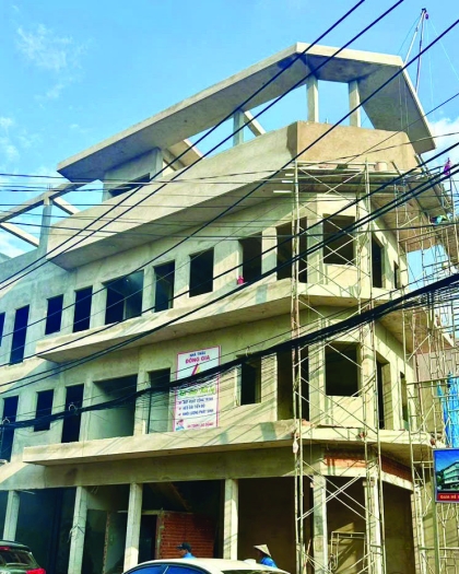 TÒA NHÀ PHỐ CAO TẦNG